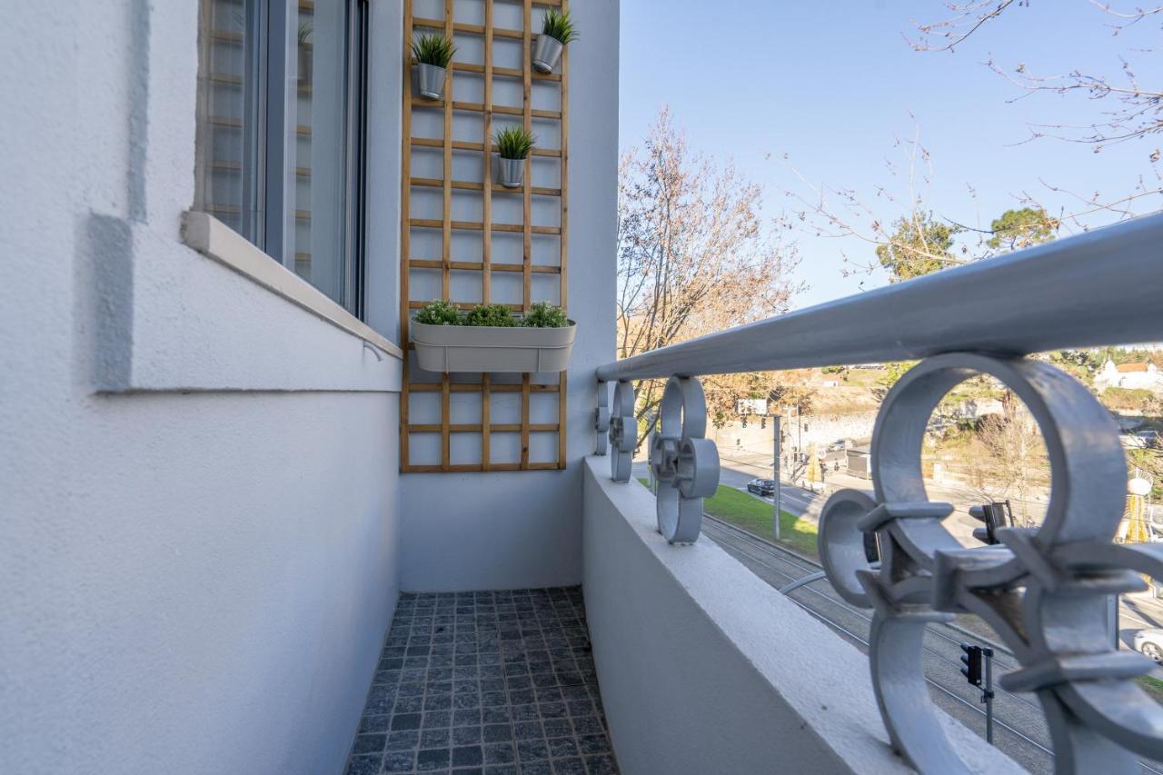 Gaya Avenue Flats - Elegant Contemporary Flats With Balcony Lägenhet Vila Nova de Gaia Exteriör bild